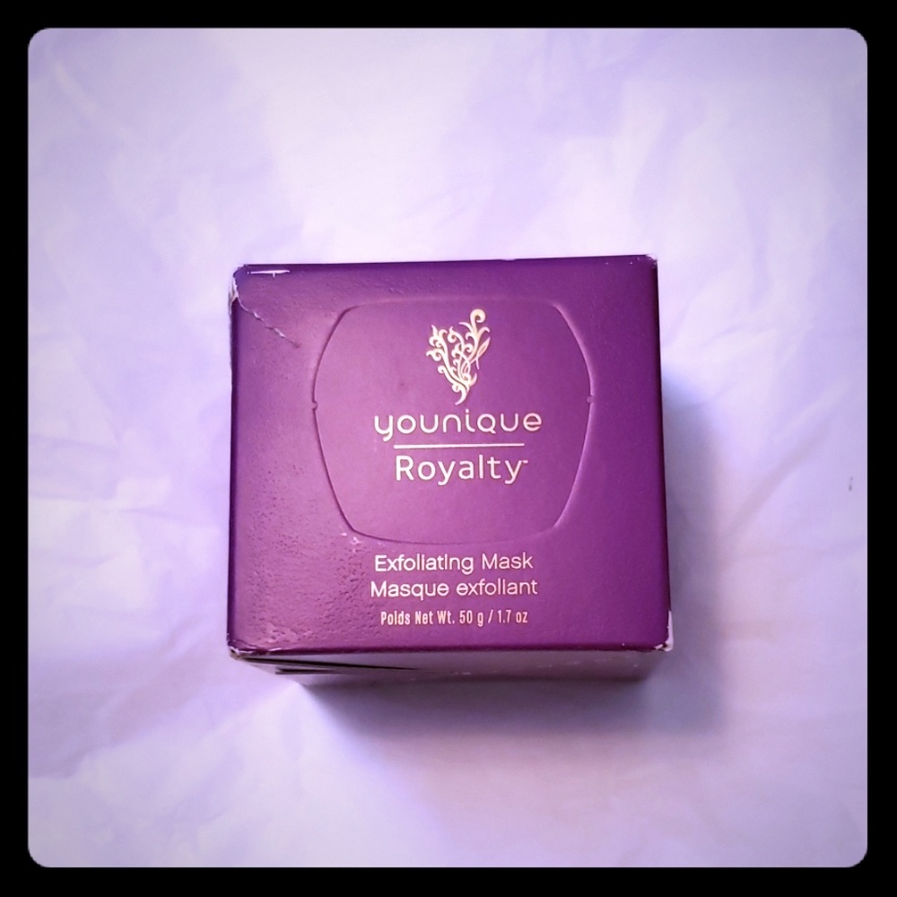 Exfoliating mask
